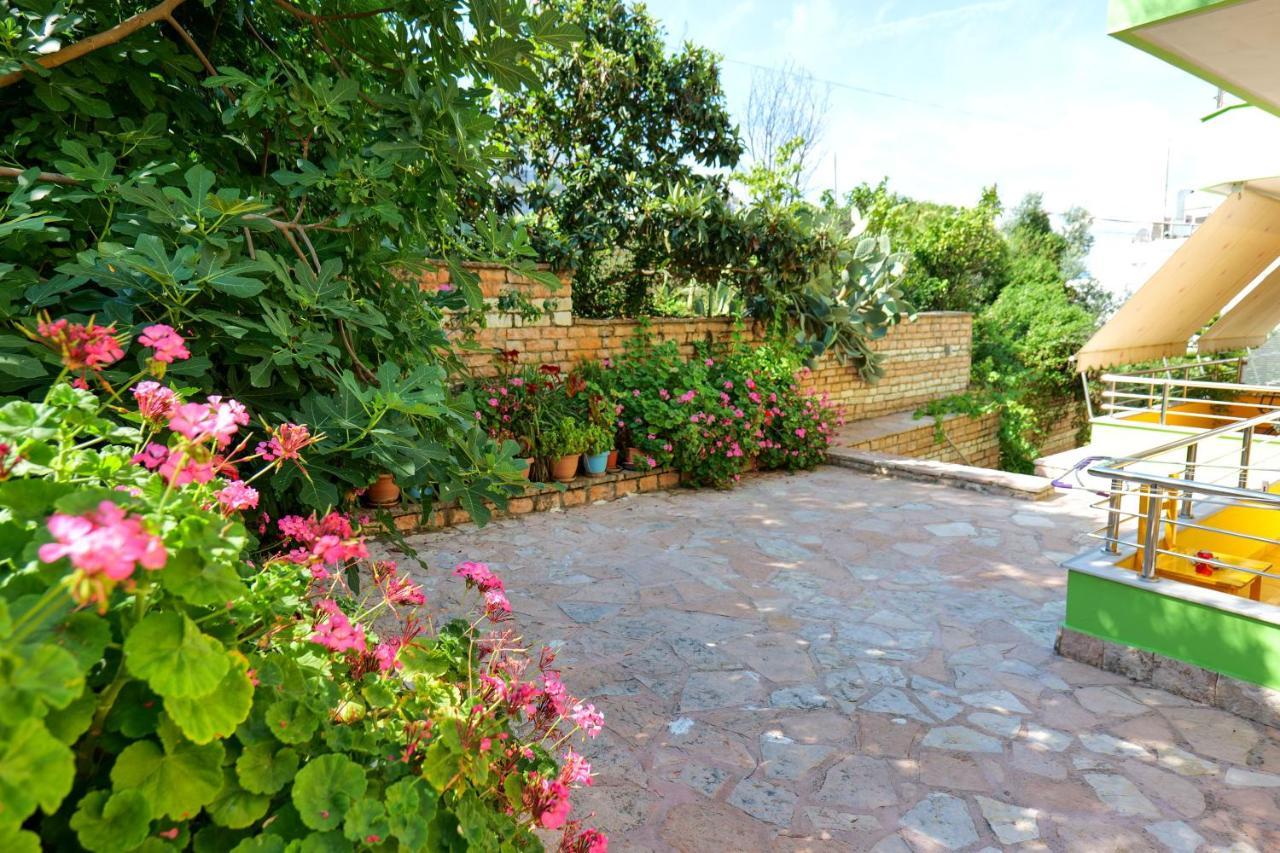 Vila Lida Sarandë 외부 사진